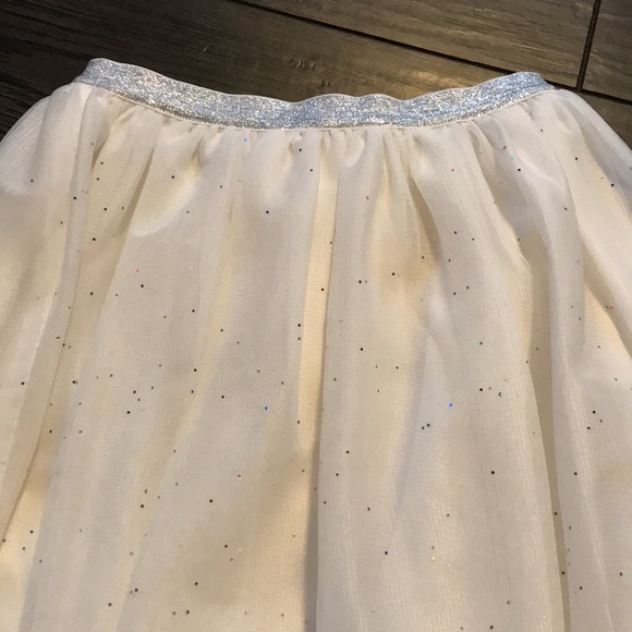 #3. EUC Girls skirt - Picture 2 of 3